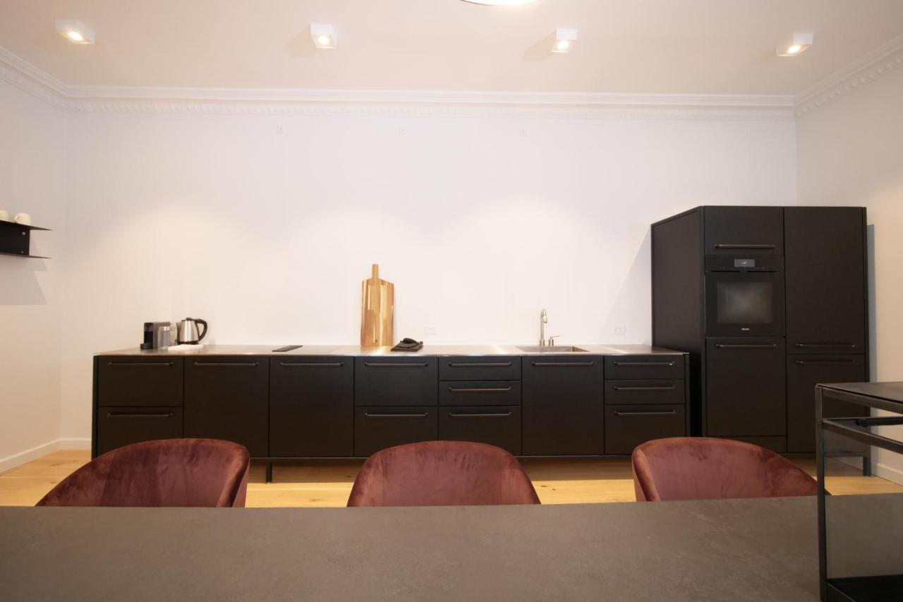 Sanders King Apartment *