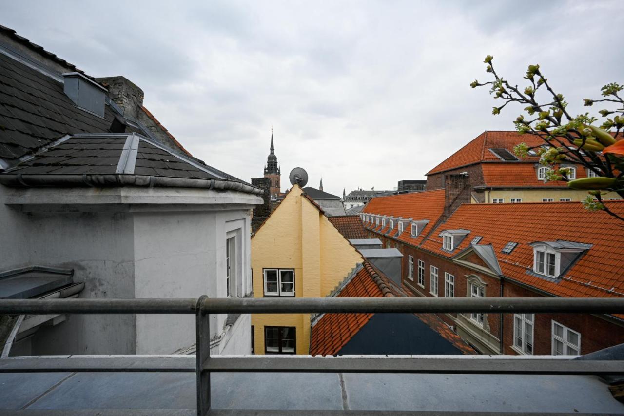 Sanders Merchant - Dreamy Three-bedroom With Terrace