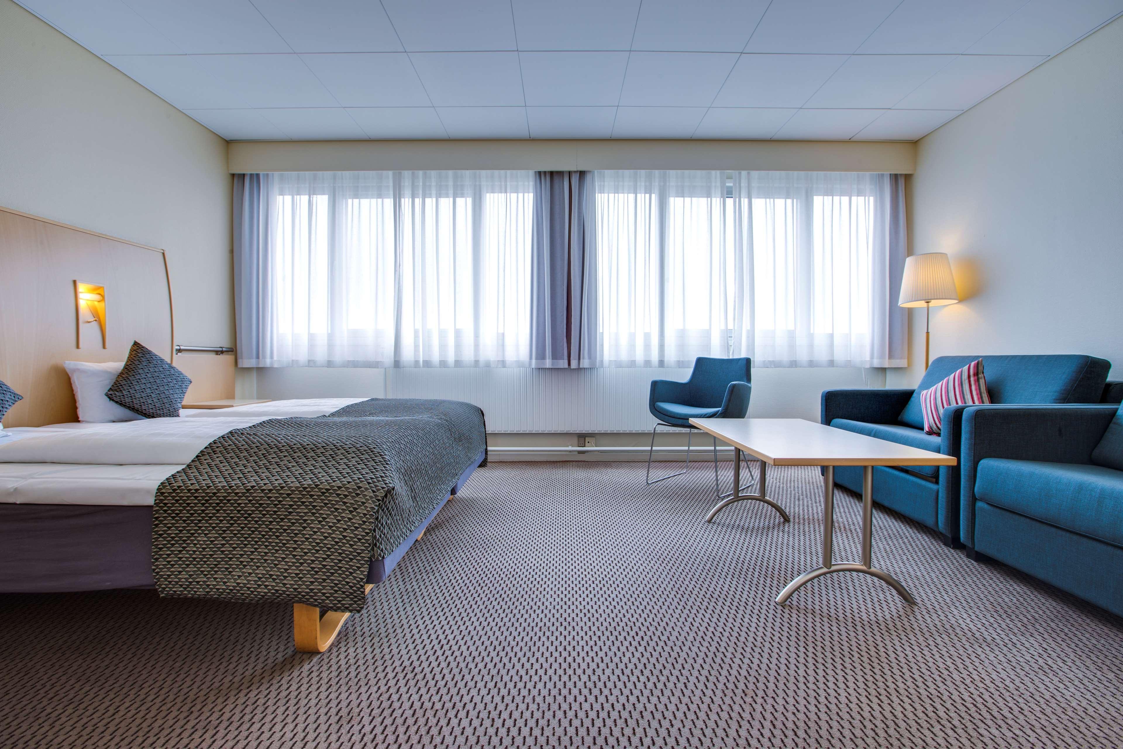 Hotel Western Airport