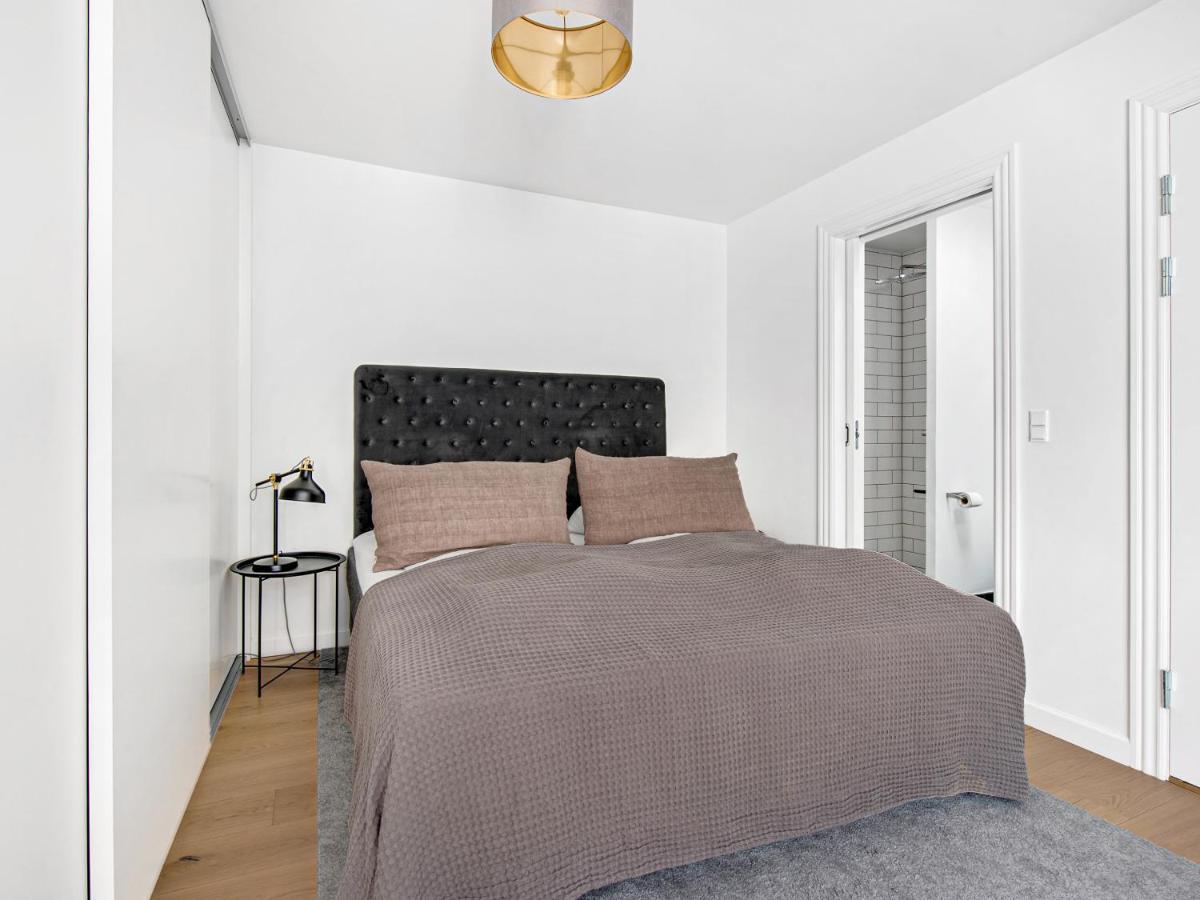 Sanders King Apartment *