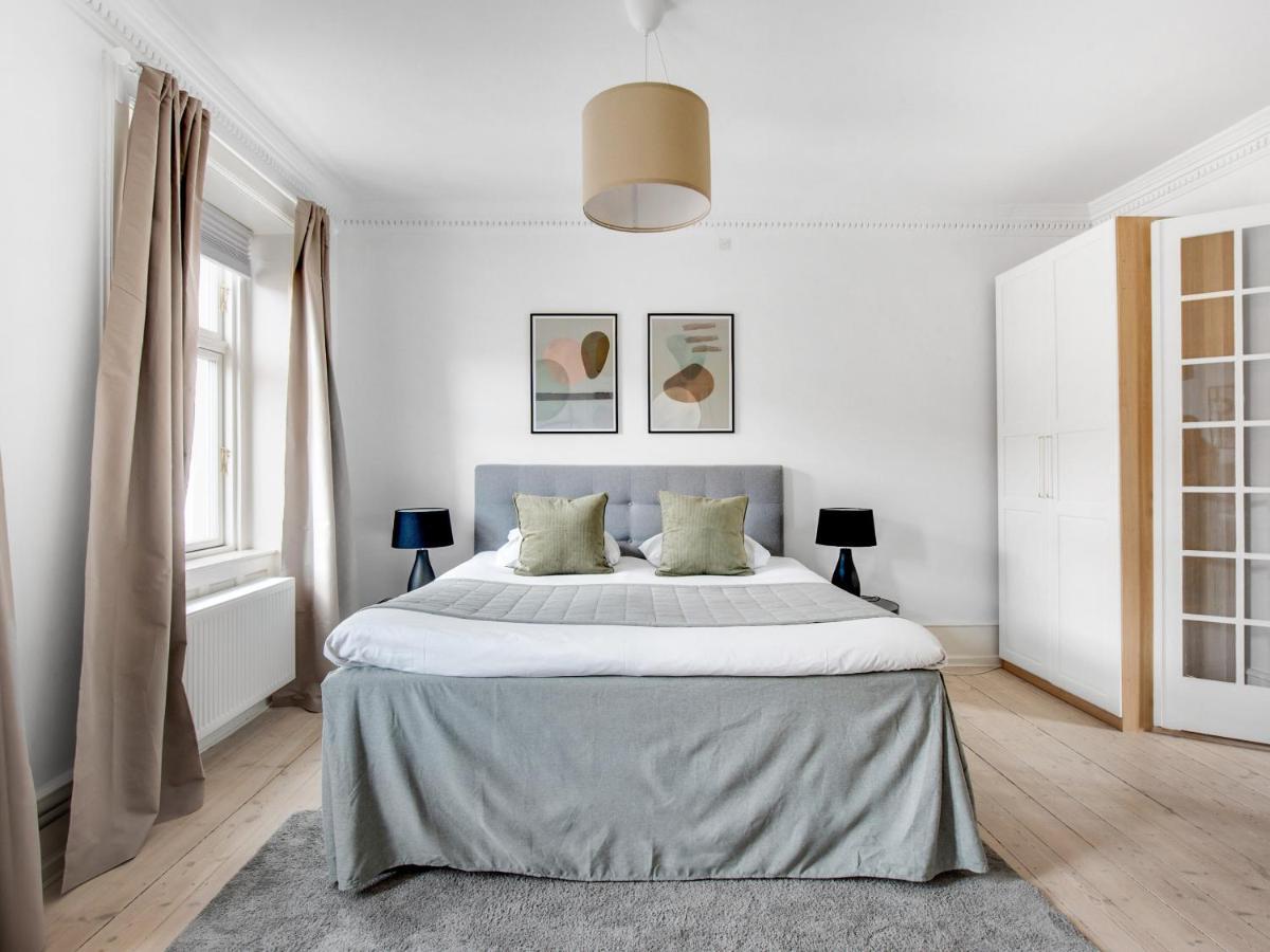 Sanders Stage - Endearing Three-bedroom Near Nyhavn * Copenhagen