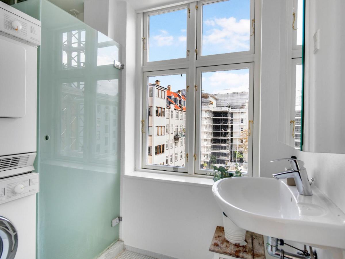Sanders Stage - Endearing Three-bedroom Near Nyhavn Apartment