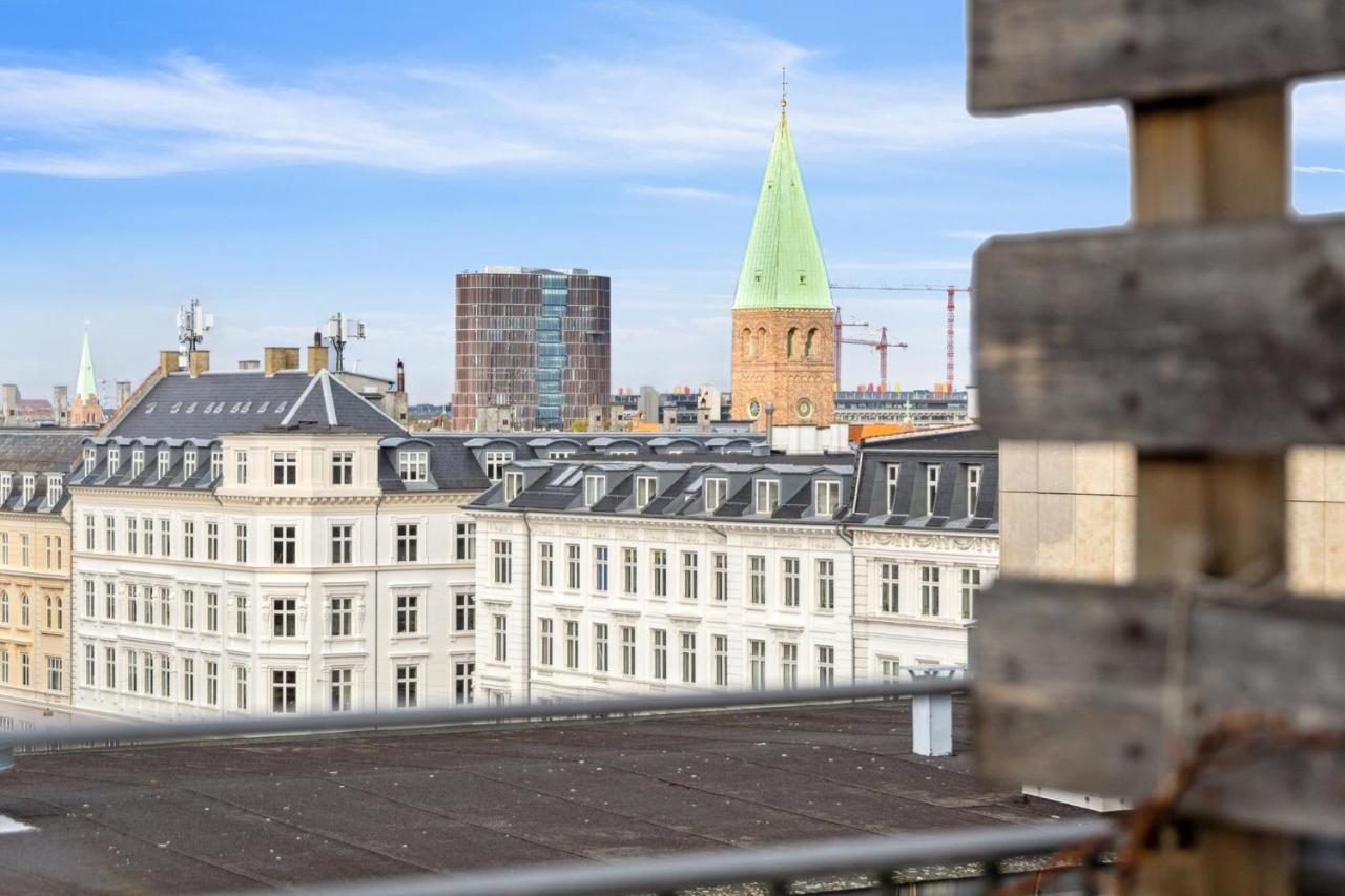 Penthouse With Rooftop Terrace *