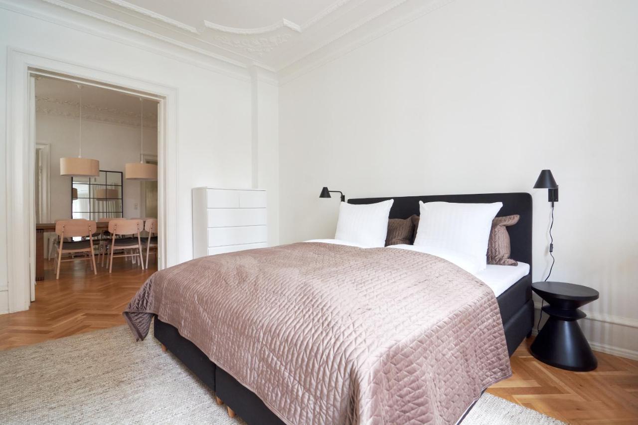 Apartment Large & Modern Flats In Family Friendly Neighbourhood *