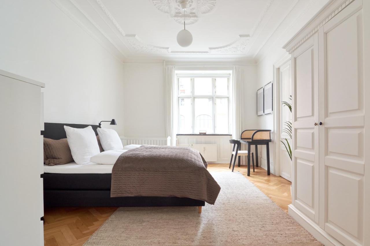 Large & Modern Flats In Family Friendly Neighbourhood *