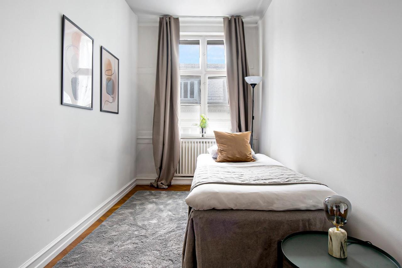 Sanders Square - Spacious Six-bedroom Near Amalienborg