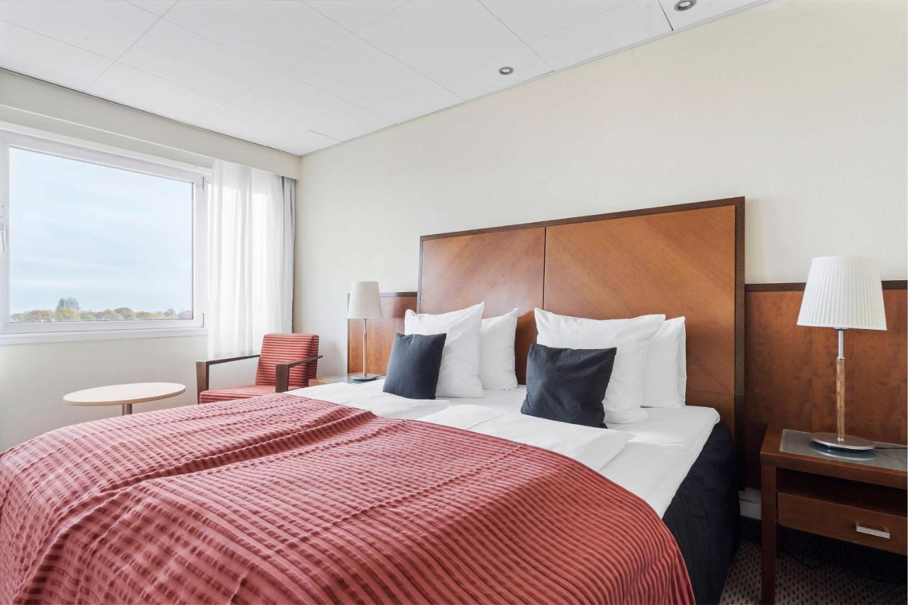 Western Airport 3*