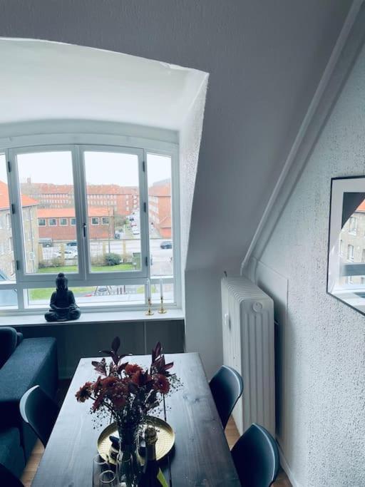 Elegant With Penthouse View In Cph Copenhagen