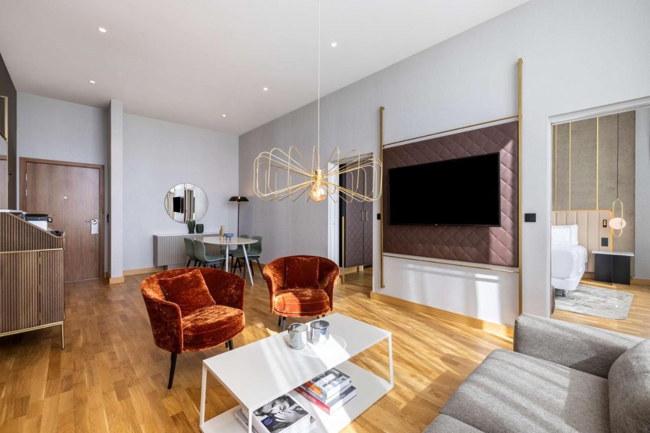 Hotel Nh Collection 5*