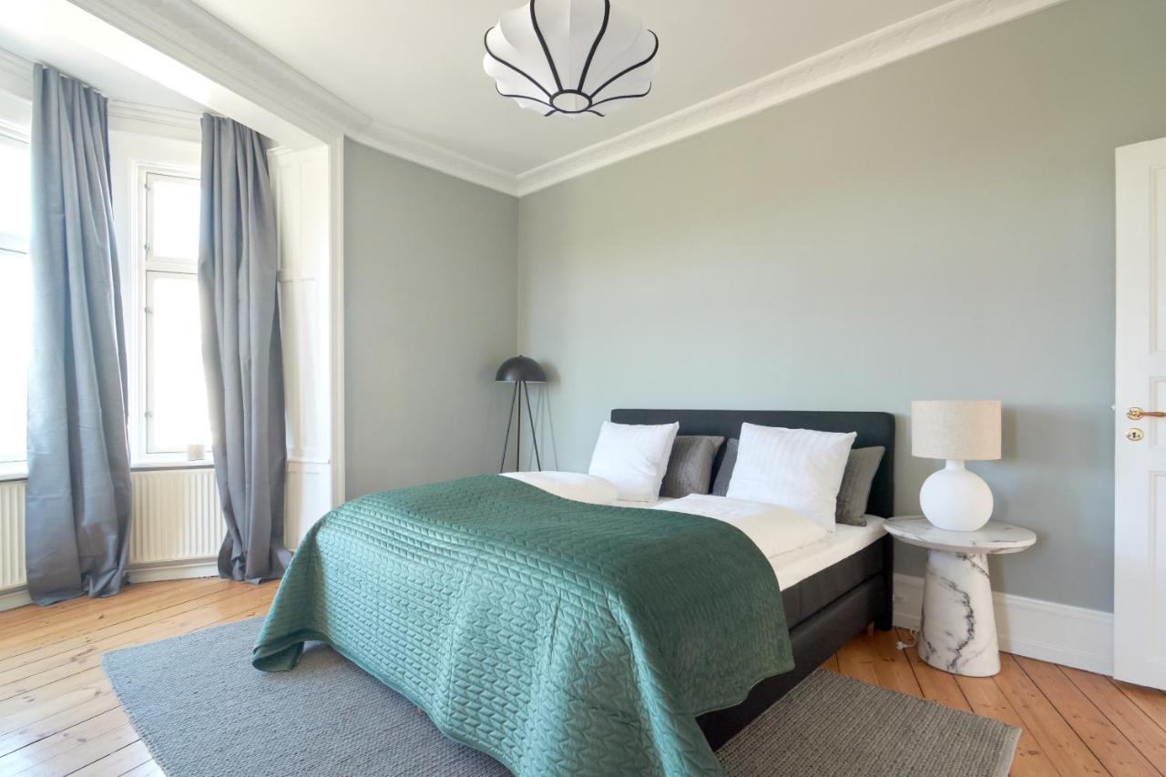 4 Bedroom Apt Close To Cph Zoo & City Centre