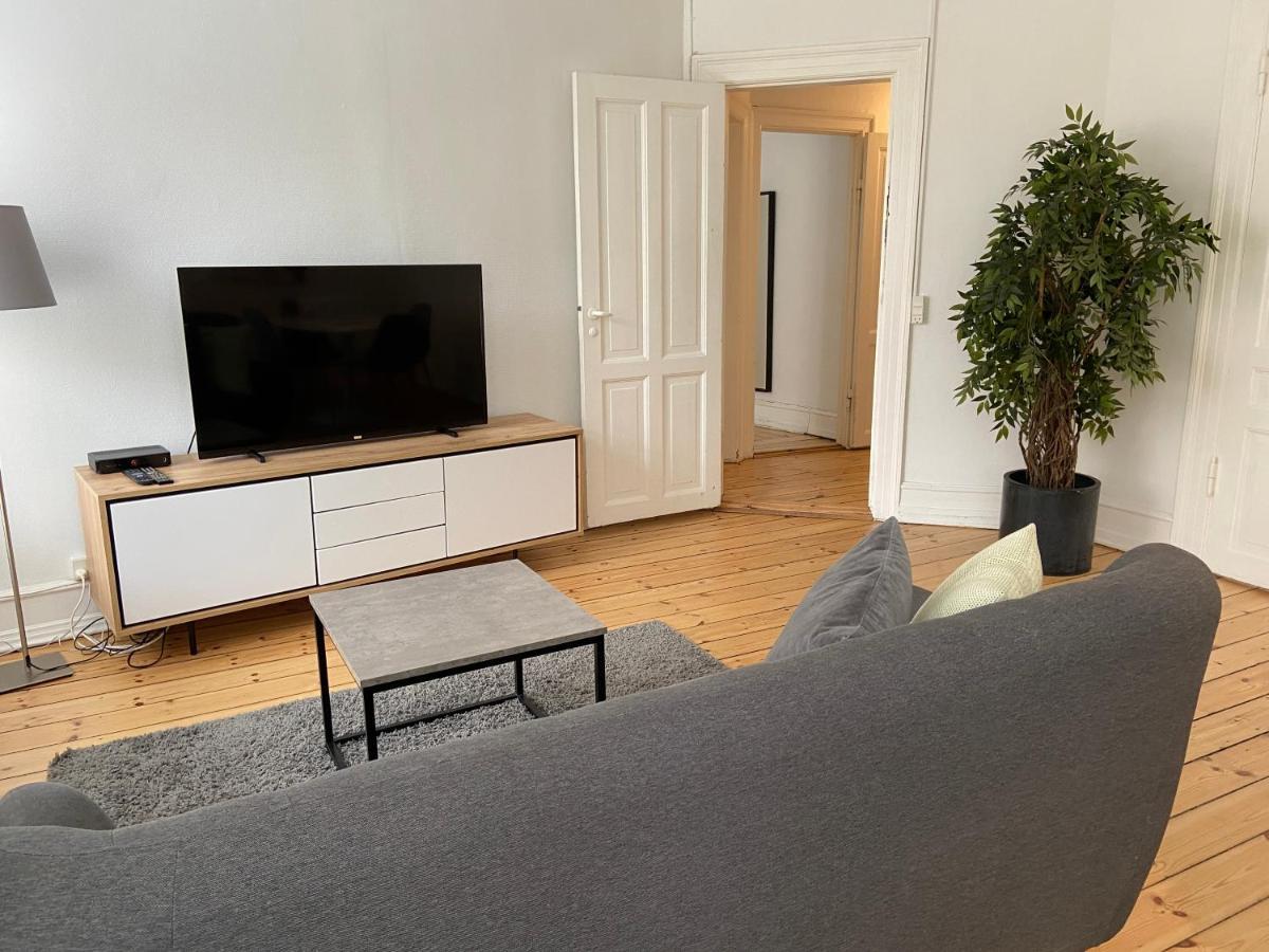 Bright 2-bedroom In Elegant Osterbro Apartment