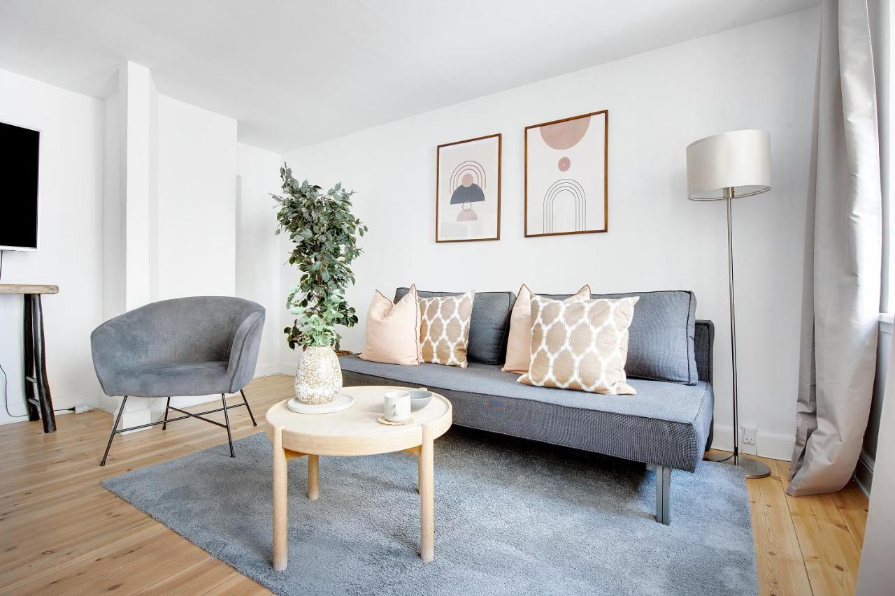 Apartment Sanders Central - Petite One-bedroom In The Middle Of It All