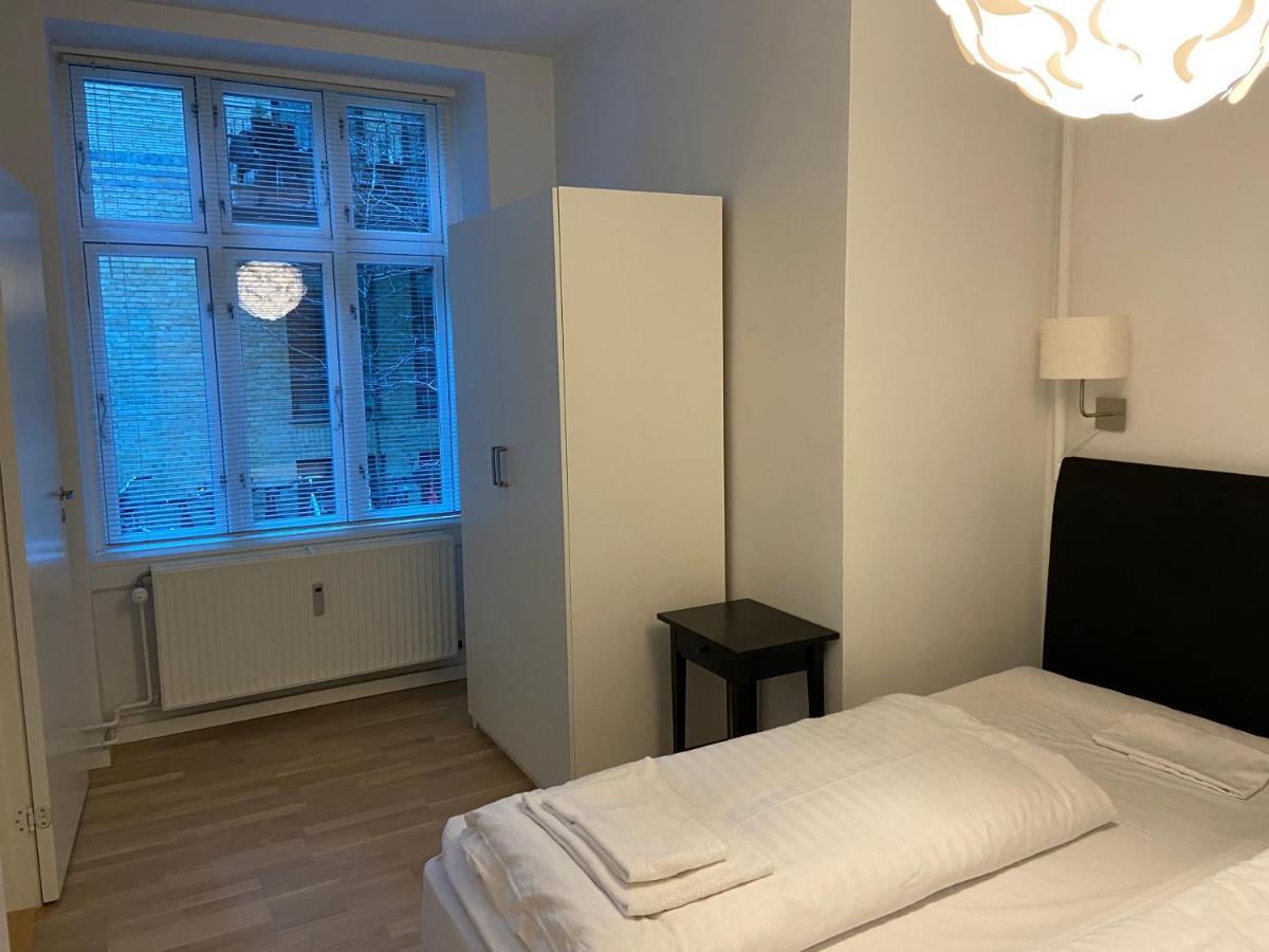 Center 688 Apartment *