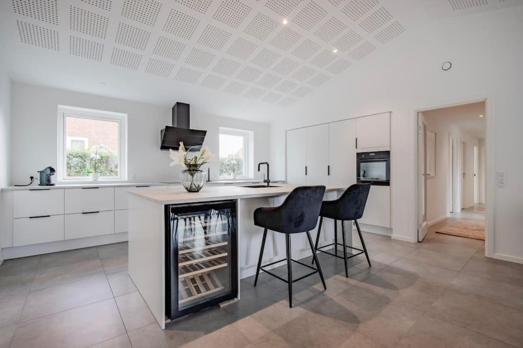 Spacious Family House *