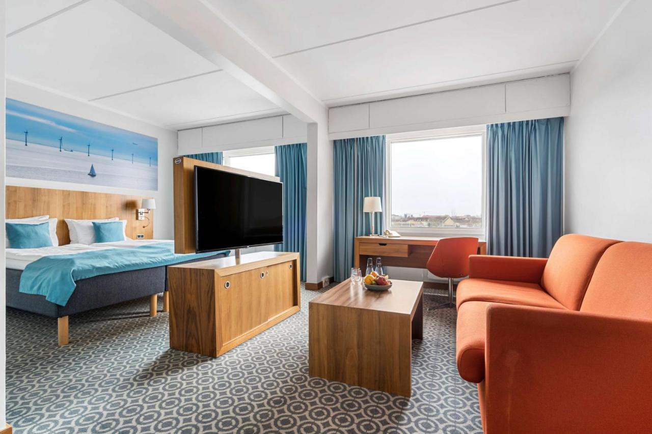 Western Park Globetrotter Airport Hotel 3*