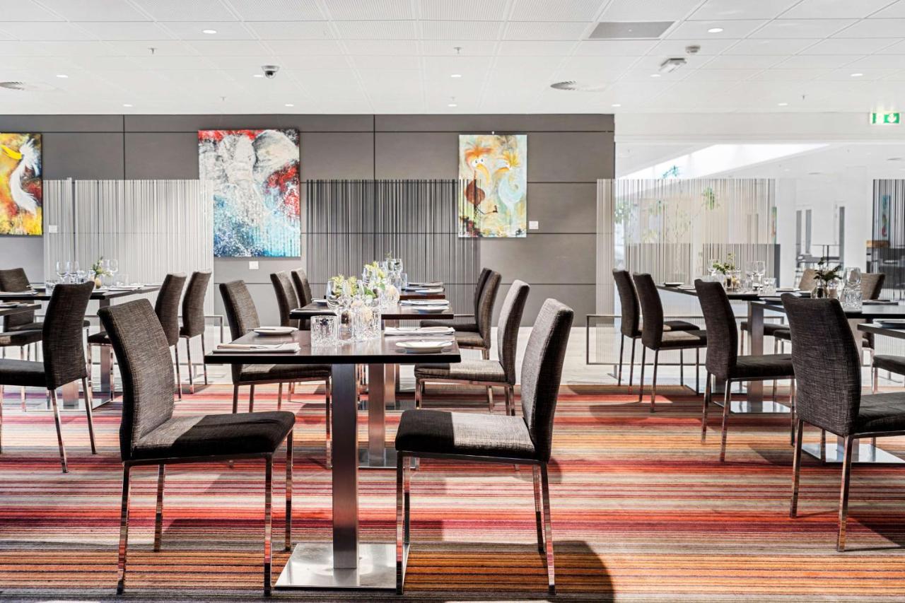 Western Park Globetrotter Airport Hotel 3*