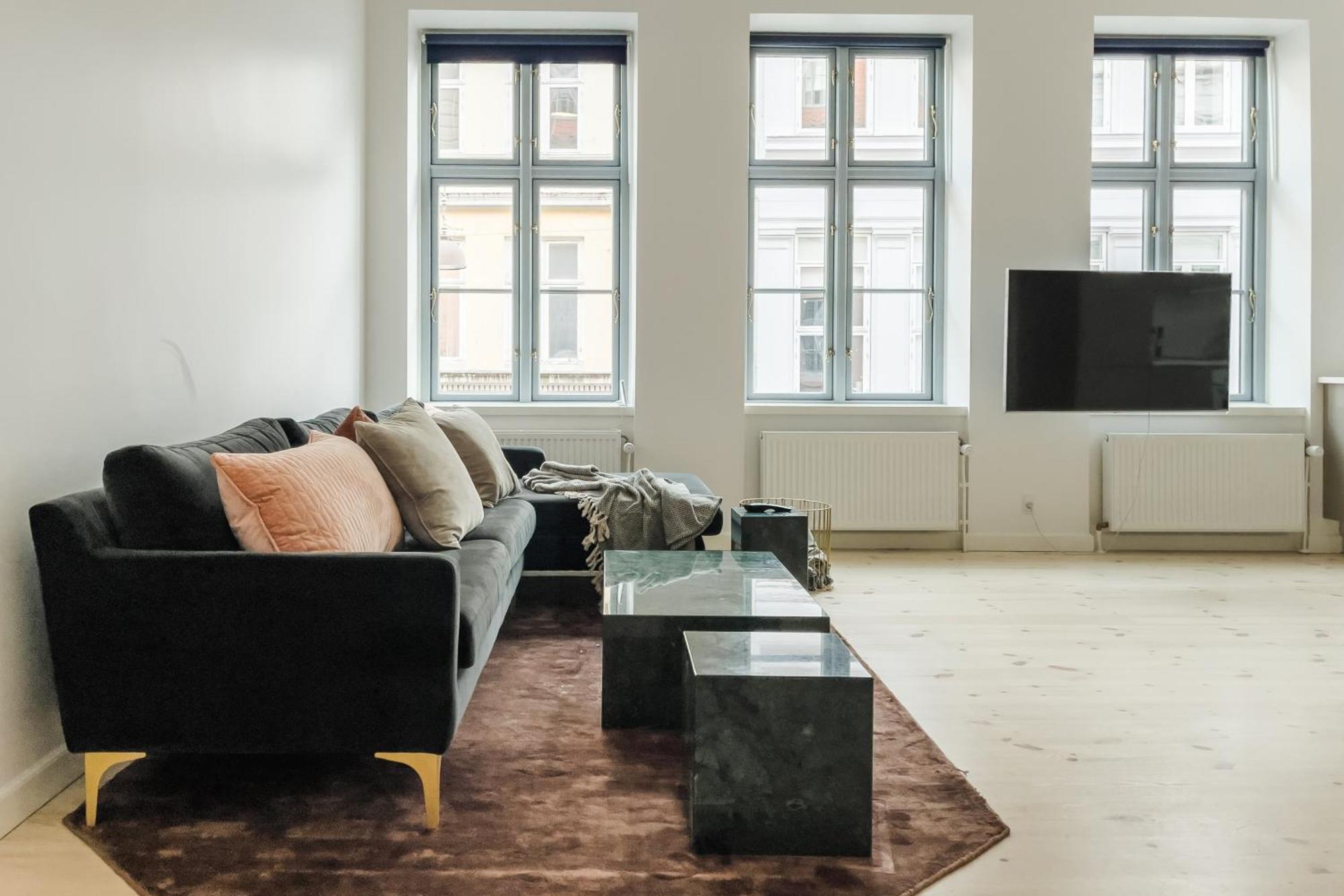 Flats On Location By Round Tower * Copenhagen