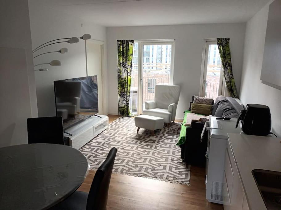 Fully Equipped Apartment, 15 Min To Downtown * Copenhague