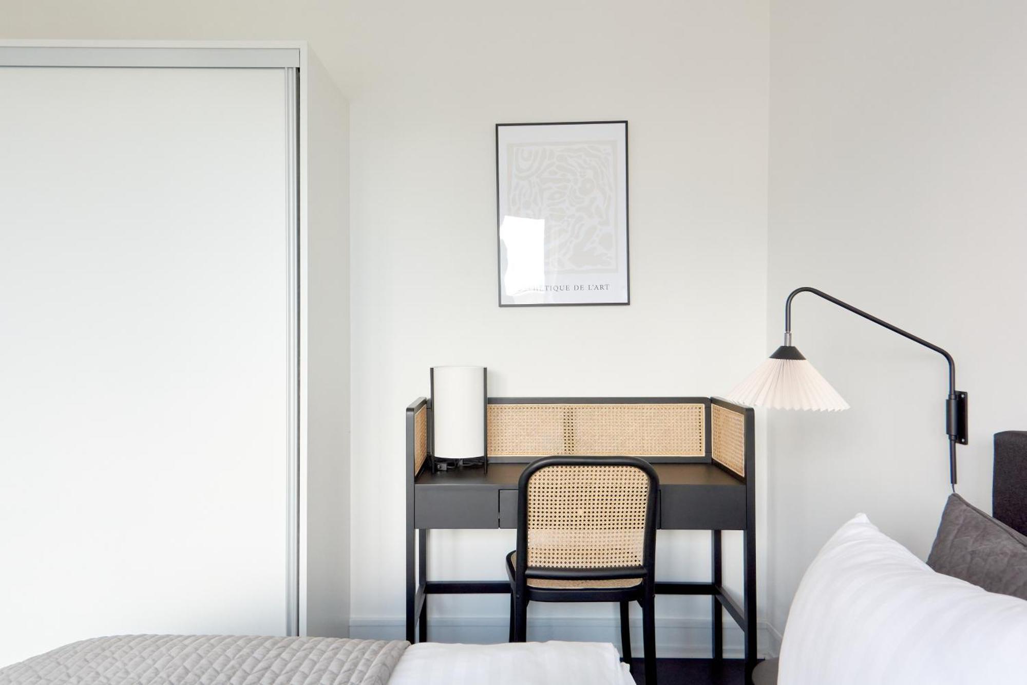 Beautiful 3 Bedroom Near Shopping & Metro * København