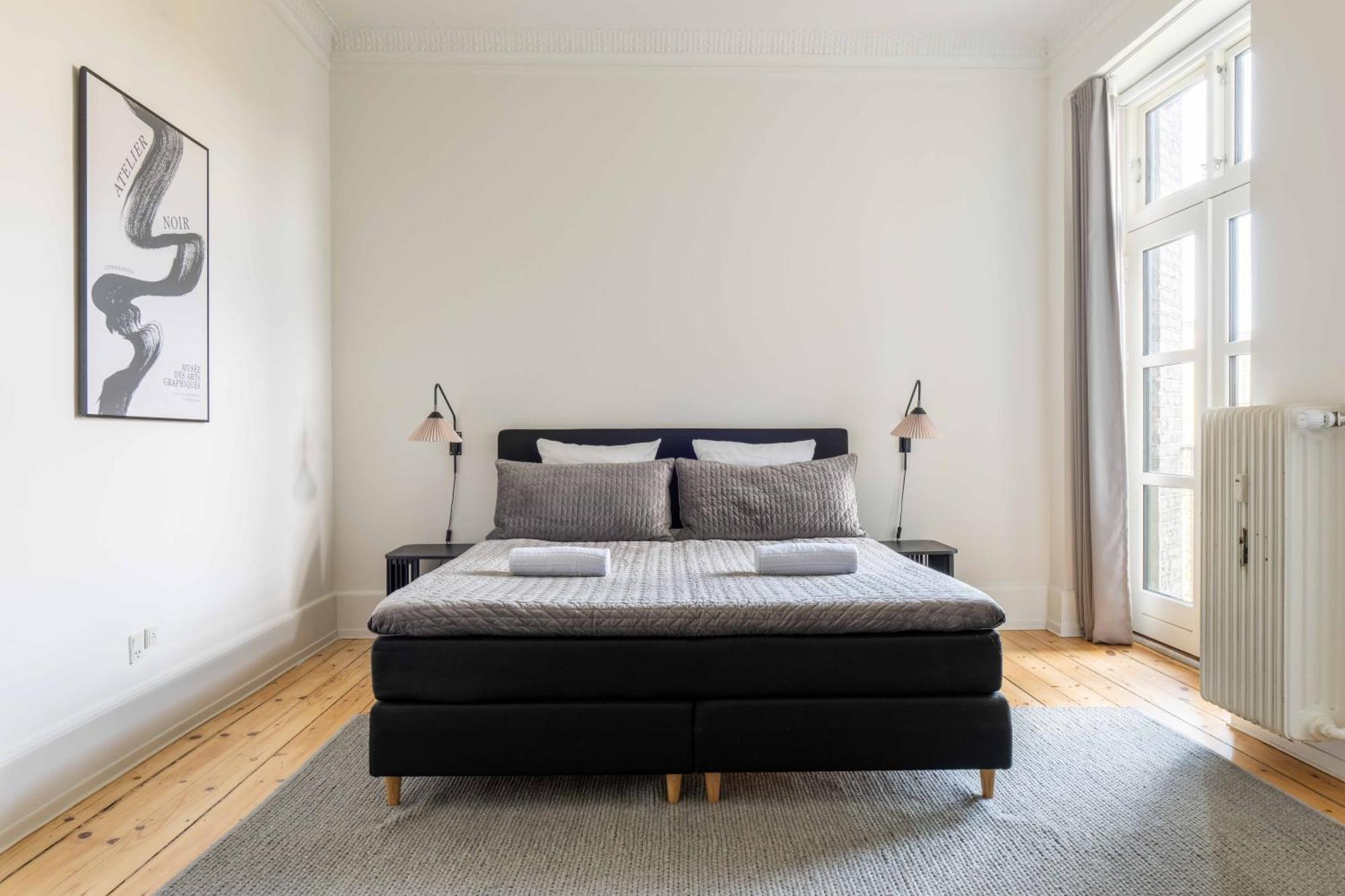 Apartment 3 Bedroom In Lovely Area