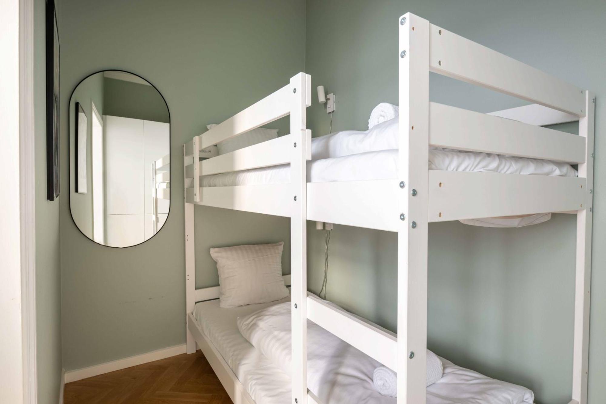 Lavish 4br Flat In The Heart Of Cph By The Canals Apartment