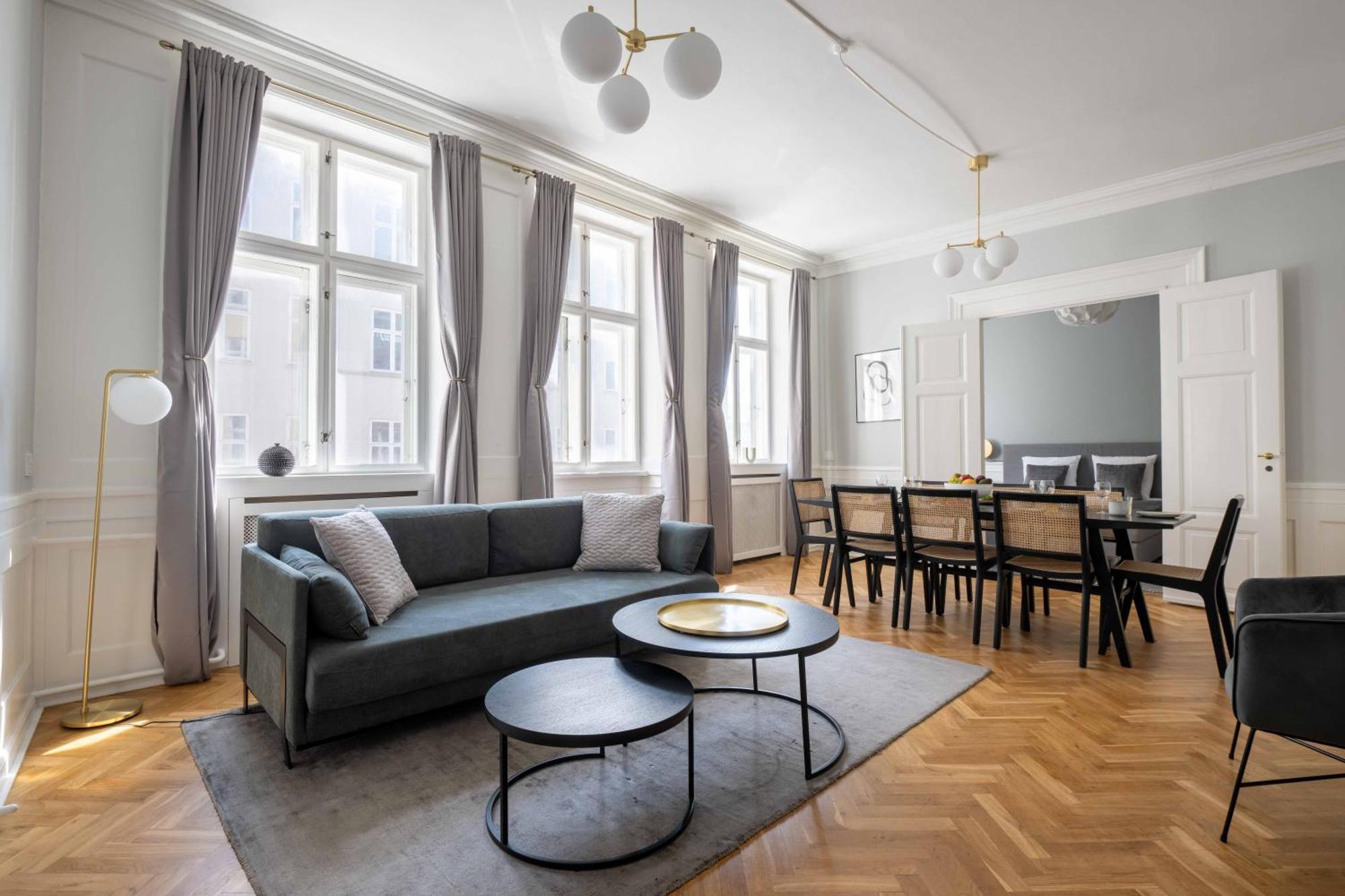 Lavish 4br Flat In The Heart Of Cph By The Canals *