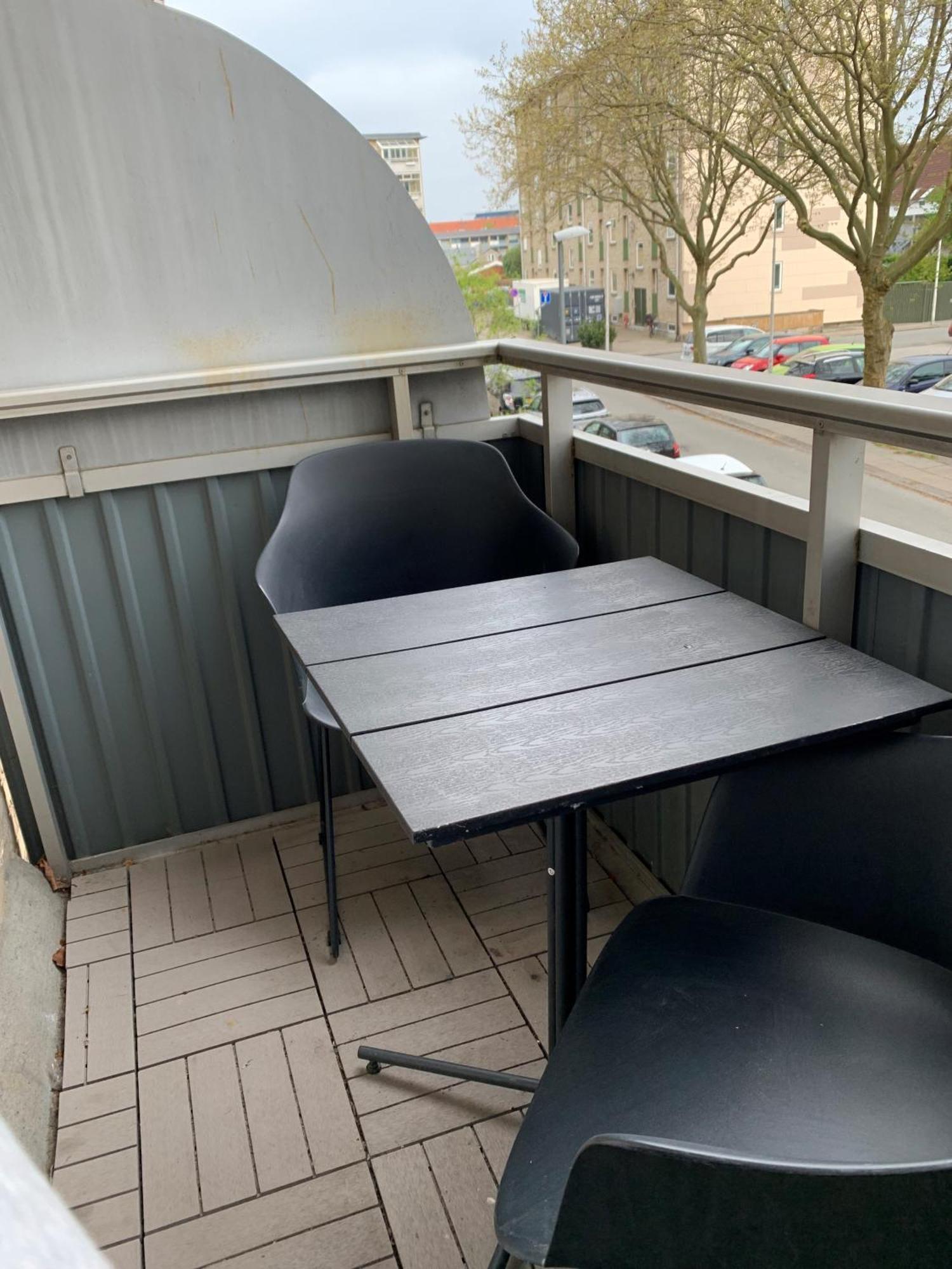 300 M To Metro: 5 Min Airport/12 Min C Appartement *
