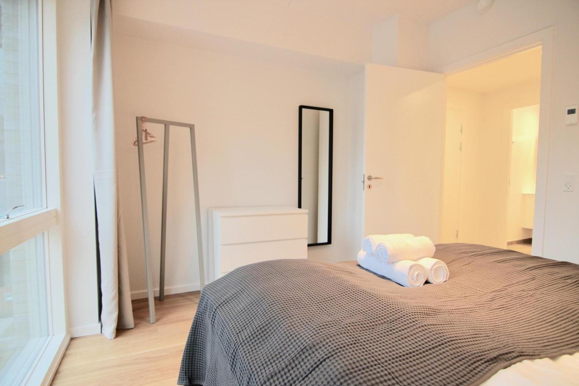 Fantastic 3-bed Wbalcony In North Harbour