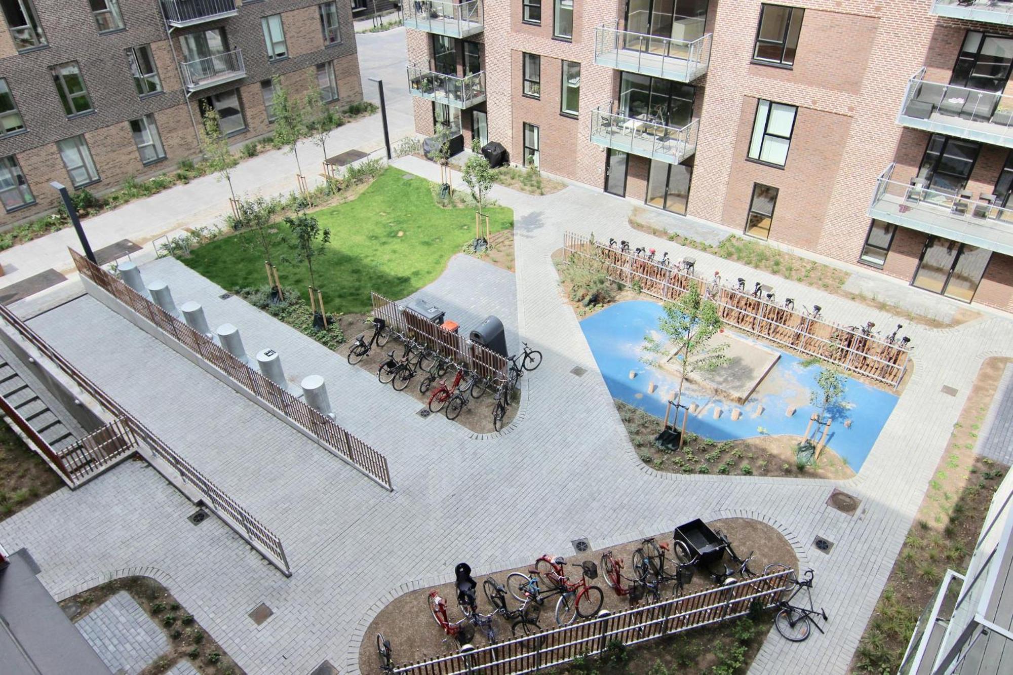 Modern 2-bed Wbalcony In Orestaden Kopenhagen