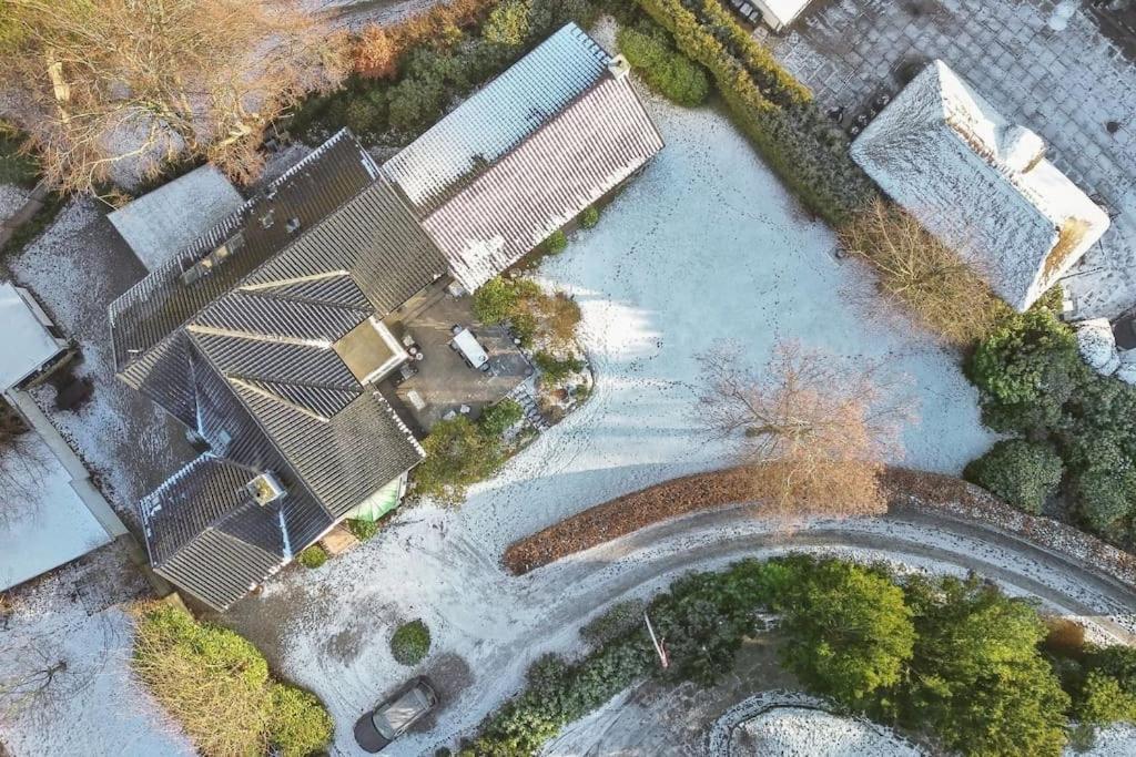 Huge In Hellerup With A Large Garden - Very Close To * Kopenhagen