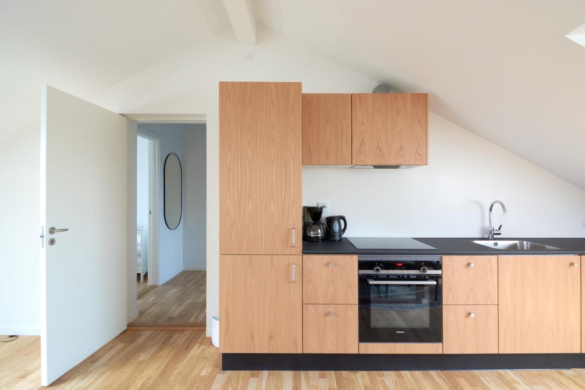 Apartamento Cozy And Bright With Private Car Park