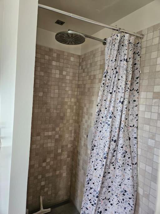 Villa Flot Stort Hus I Valby Udlejes! Copenaghen
