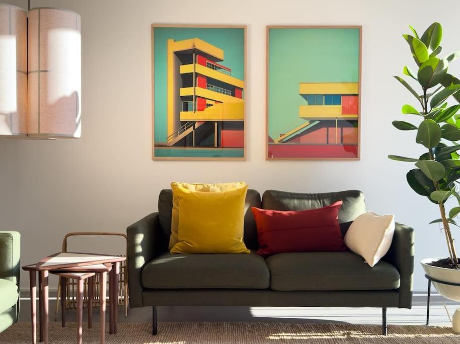 Stunning Industrial-style Loft By The Canals Copenhague