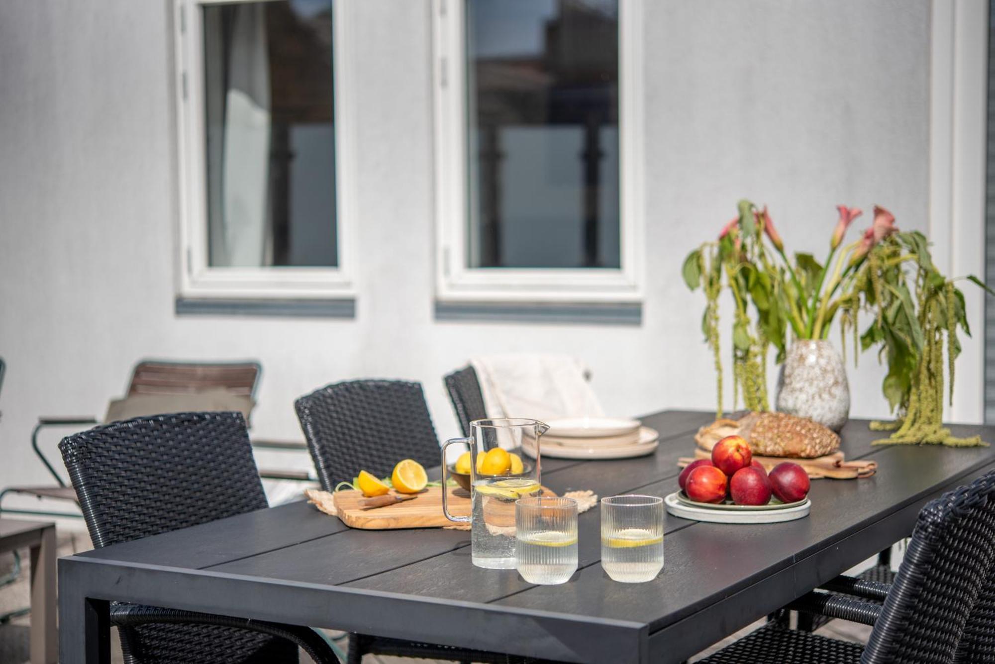 Sanders Leaves - Two-bedroom With Shared Roof-top Terrace Apartamento