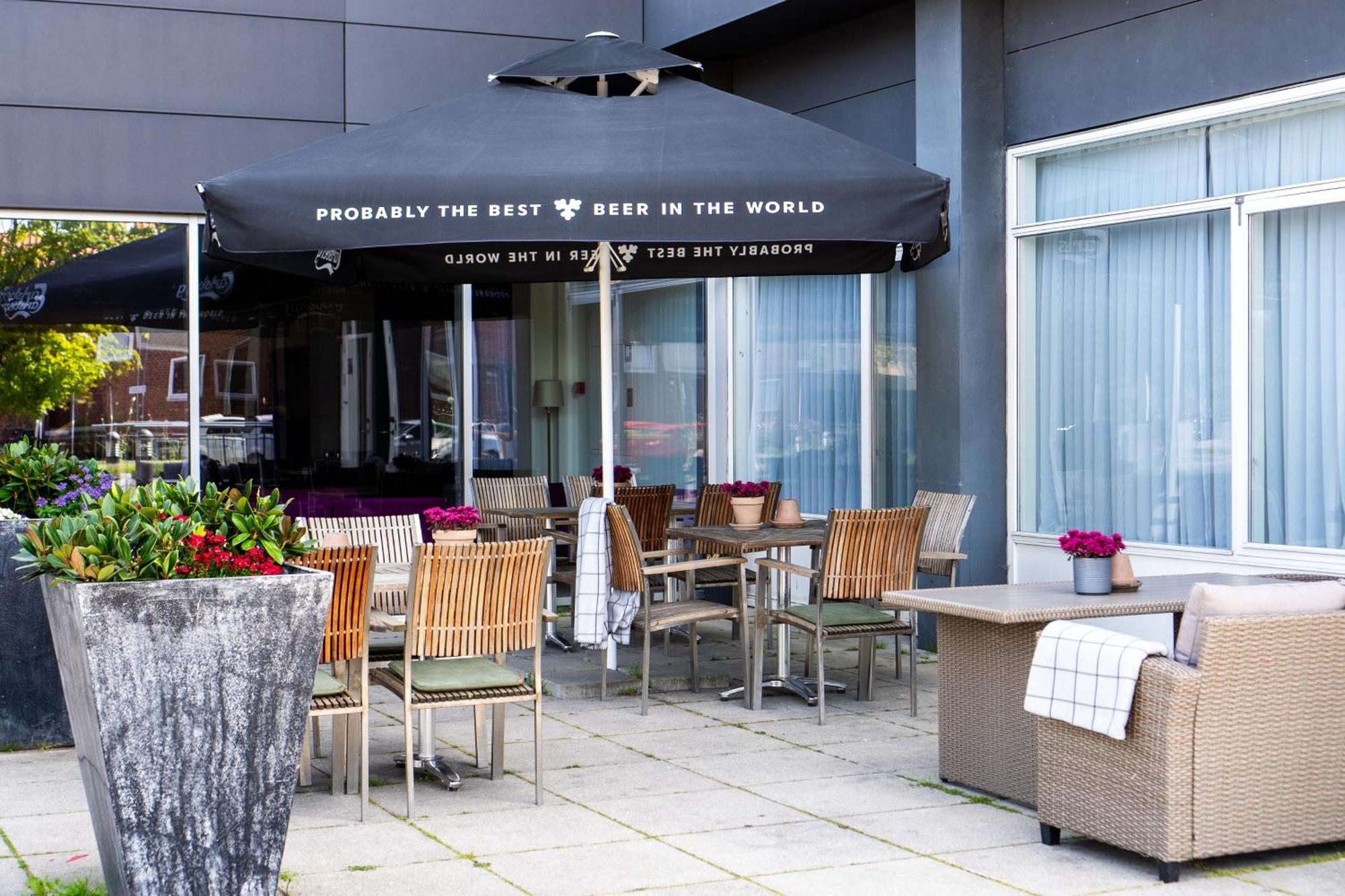 Hotel Western Park Globetrotter Airport 3*