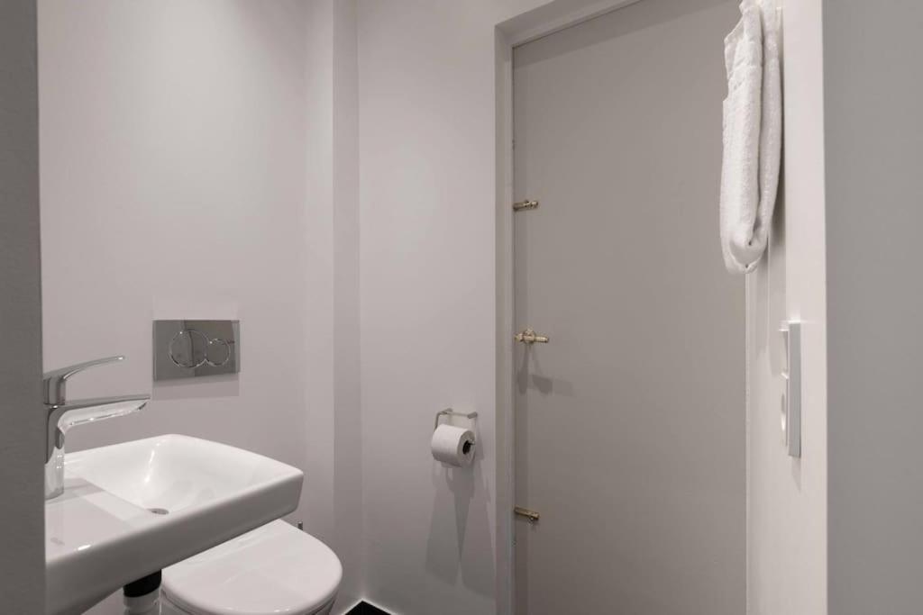 Spacious On Lively & Vibrant Street Appartement Copenhague