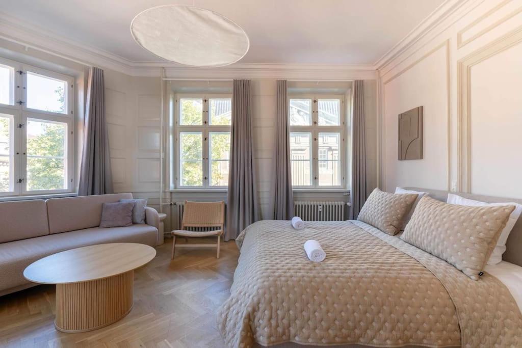 Spacious On Lively & Vibrant Street Appartement *