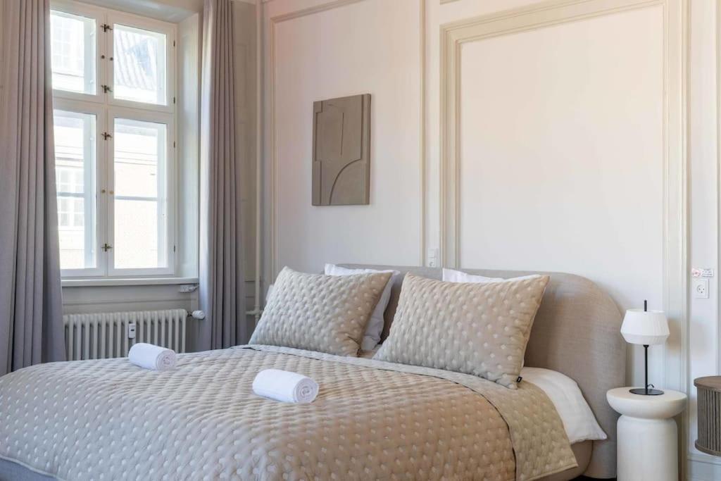 Appartement Spacious On Lively & Vibrant Street