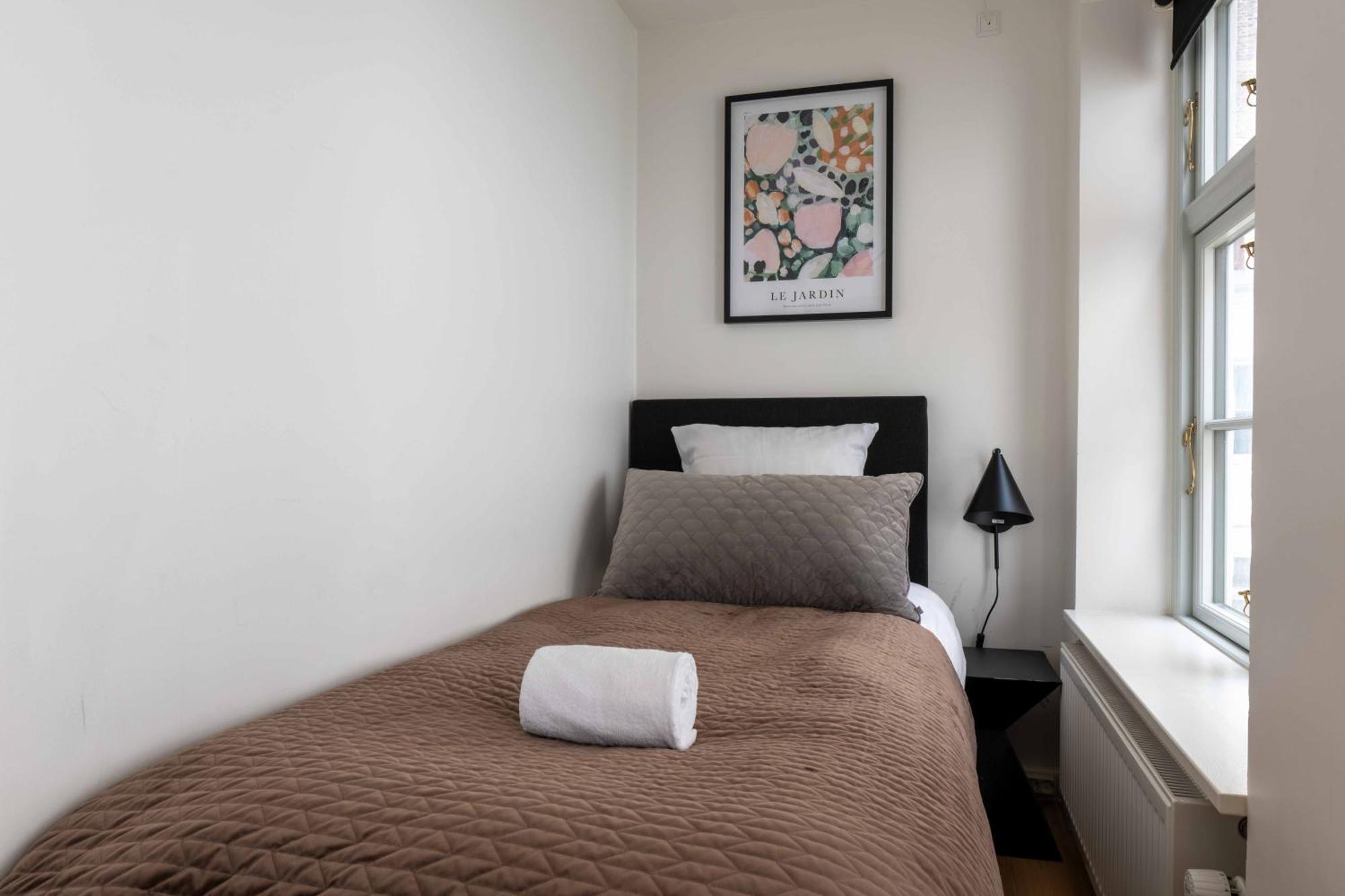 Flats On Location By Round Tower Apartment *