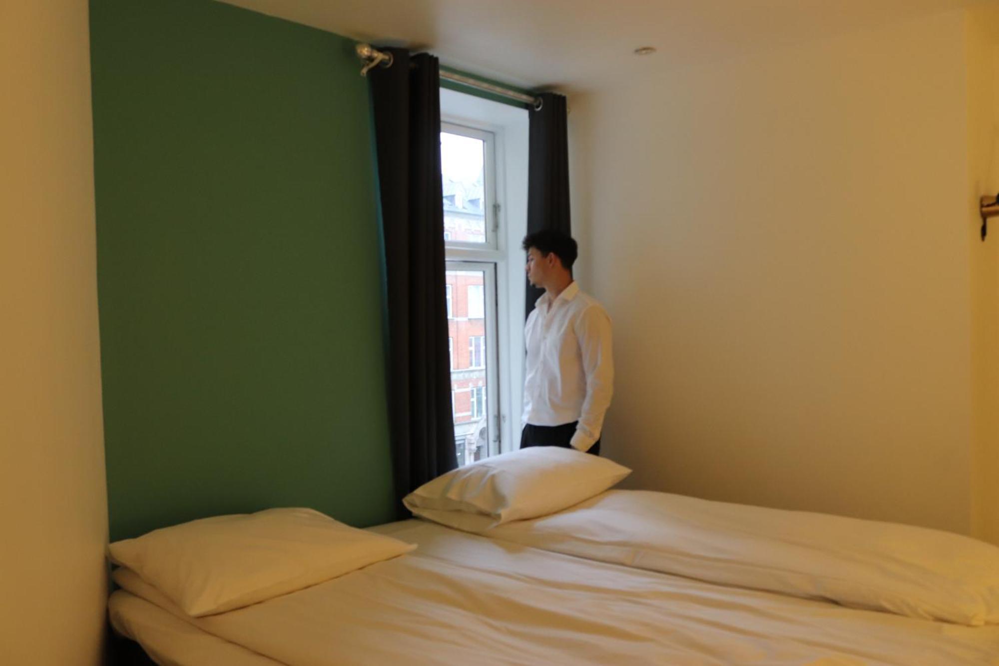 Hotel A