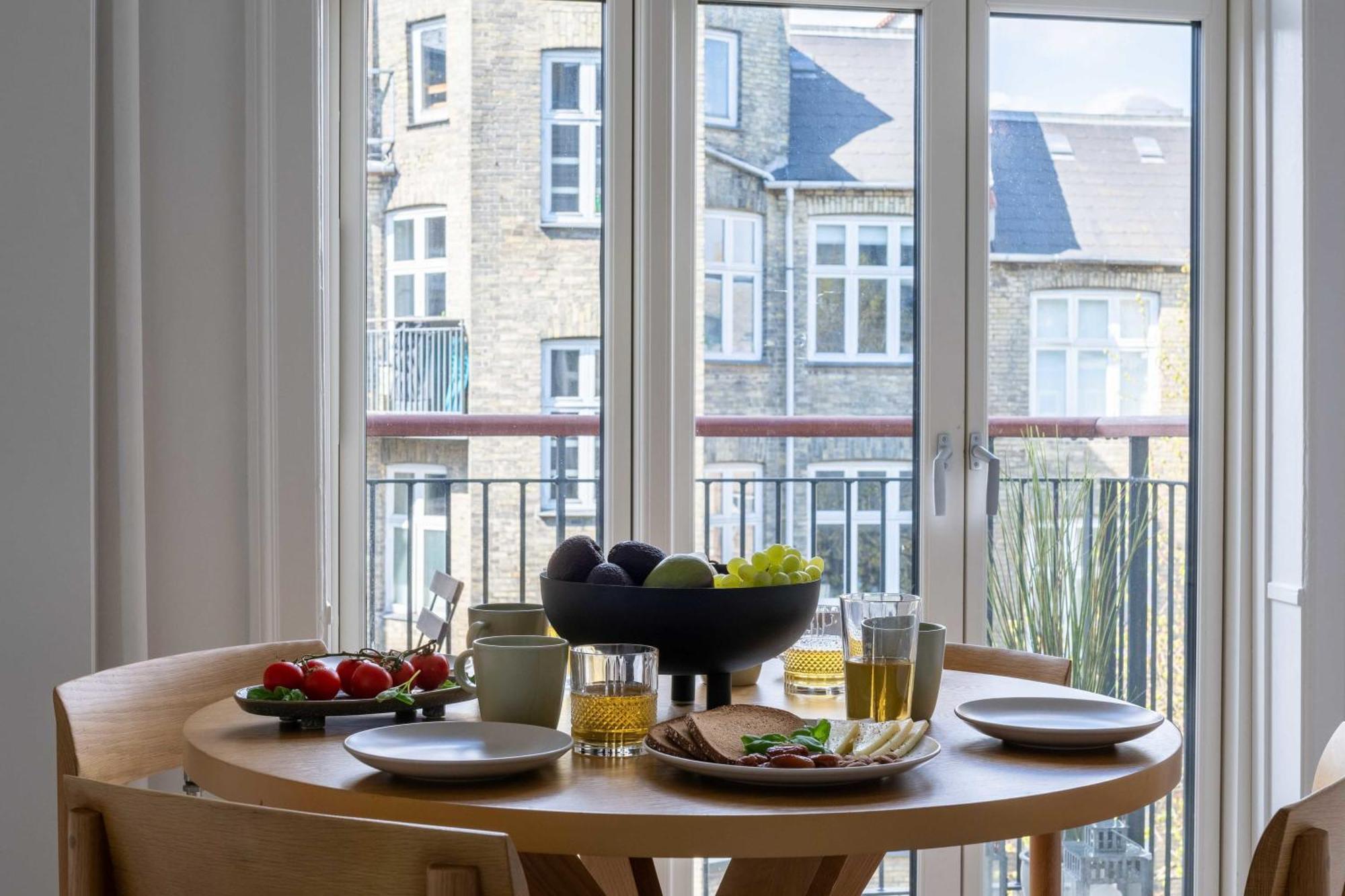 Cozy & Bright In Peaceful Area Apartamento Copenhague