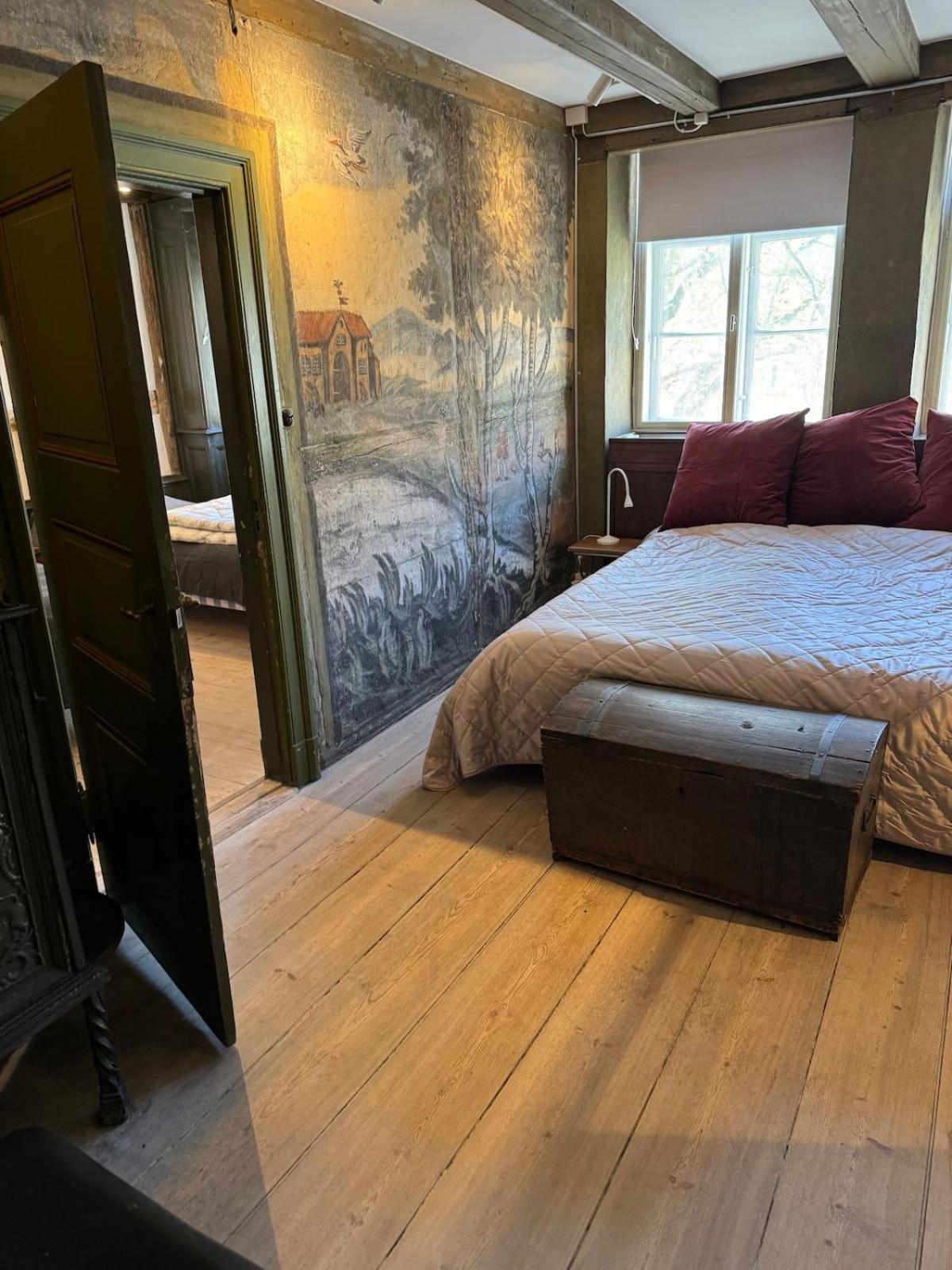 Historical 1 , 4 Persons Apartment Copenhagen