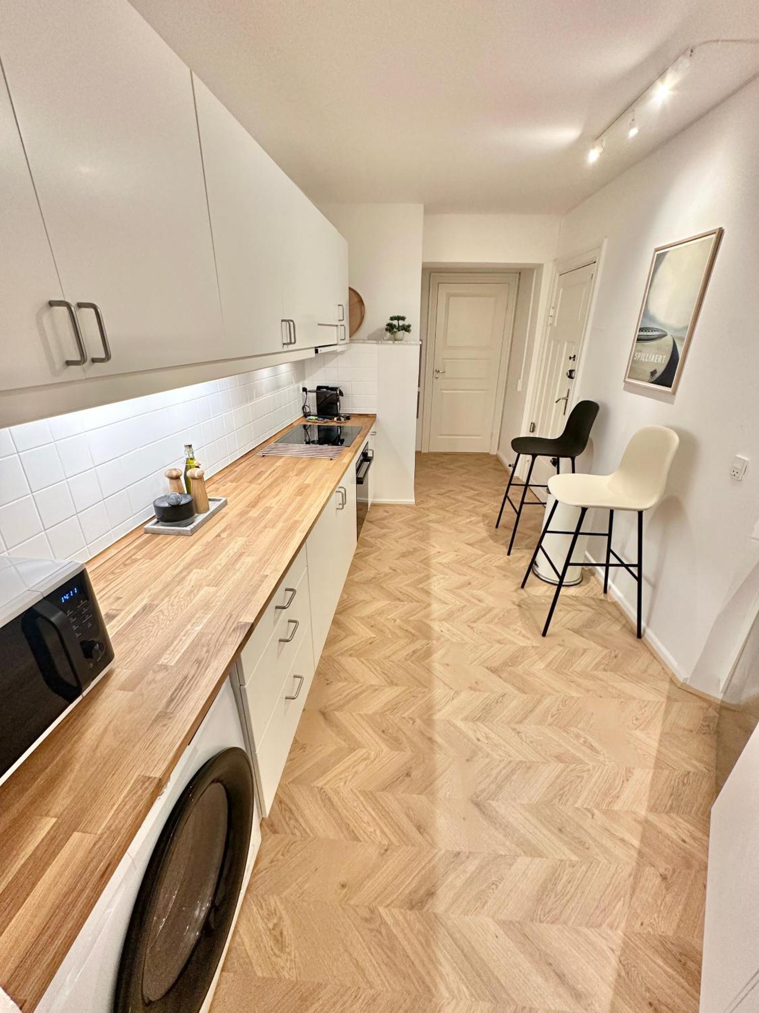 Deluxe 4 Bedrooms 180 M2 Canal View Prime Location *