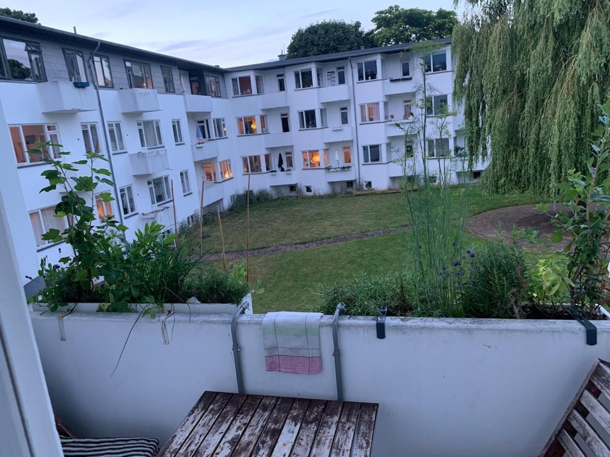 In Quiet Neighbourhood Appartement