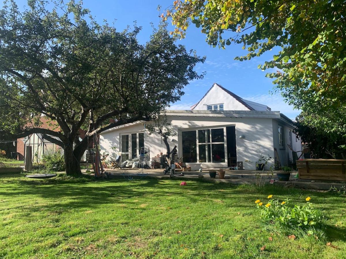 Villa Lovely With Children's And Edible Garden Copenhagen