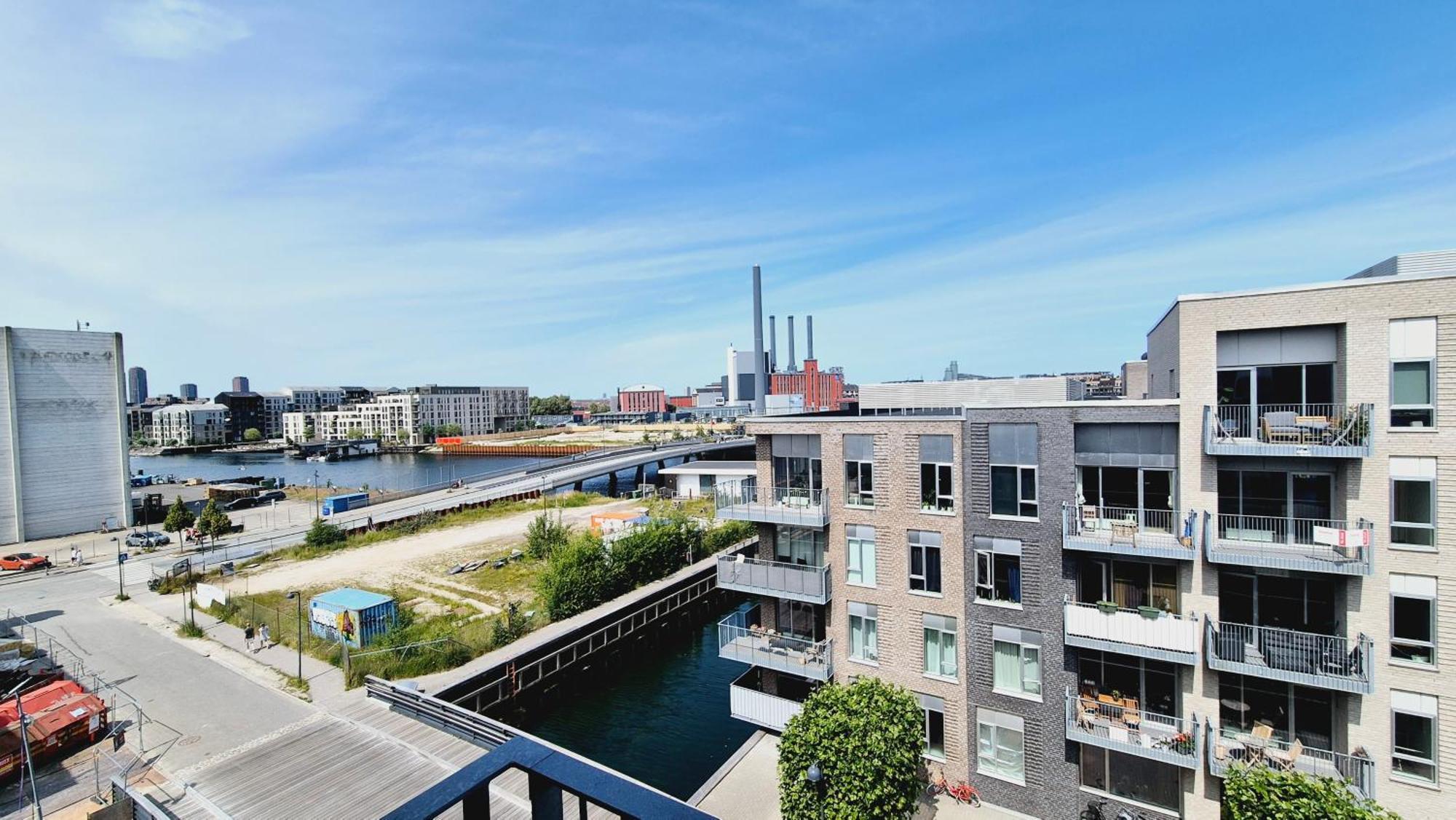 Apartment Spacious 120 Metres From Metro