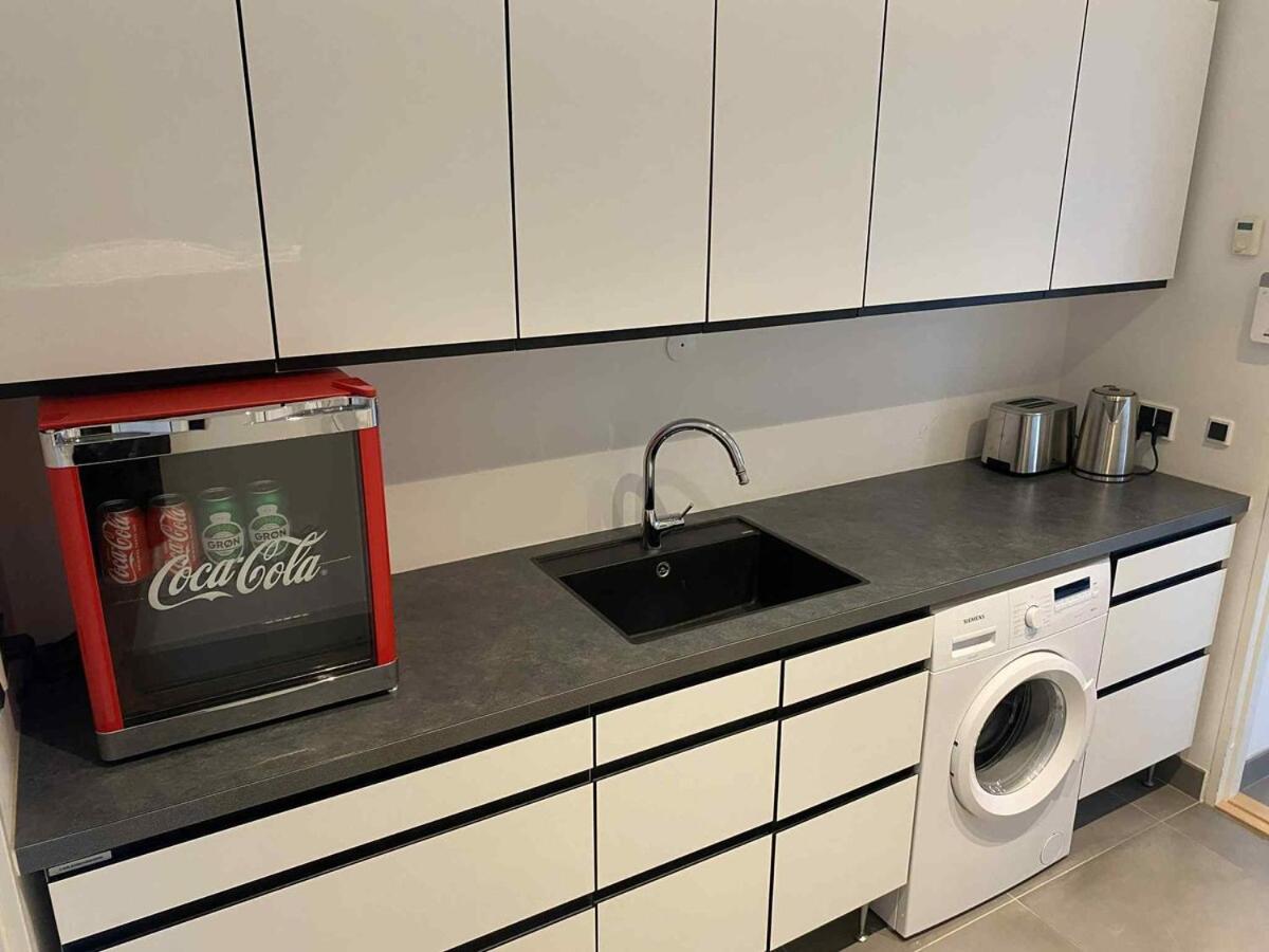 Lovely Near Train&airport Apartment *