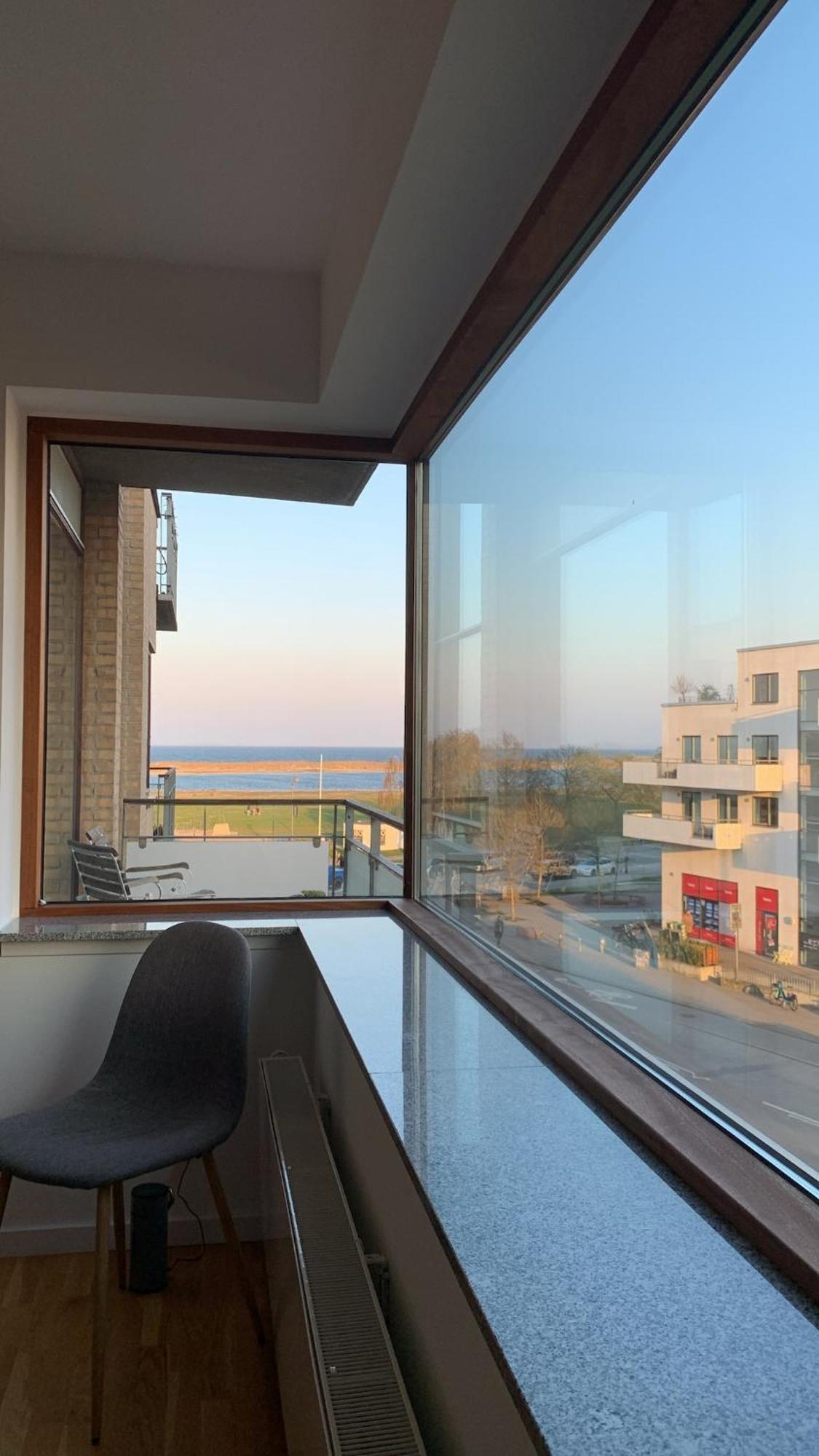 On The Beach, Close To Centre & Airport Appartamento *