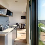 Go Hotel City Apartments