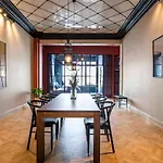 Huge Newly Redecorated Luxury Home